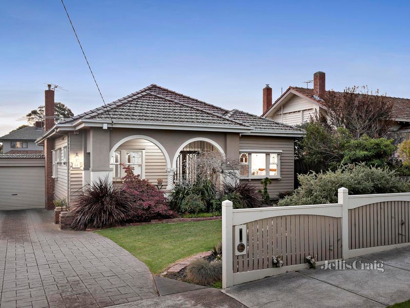 39 Carnarvon Road, Strathmore, Vic 3041 Property Details