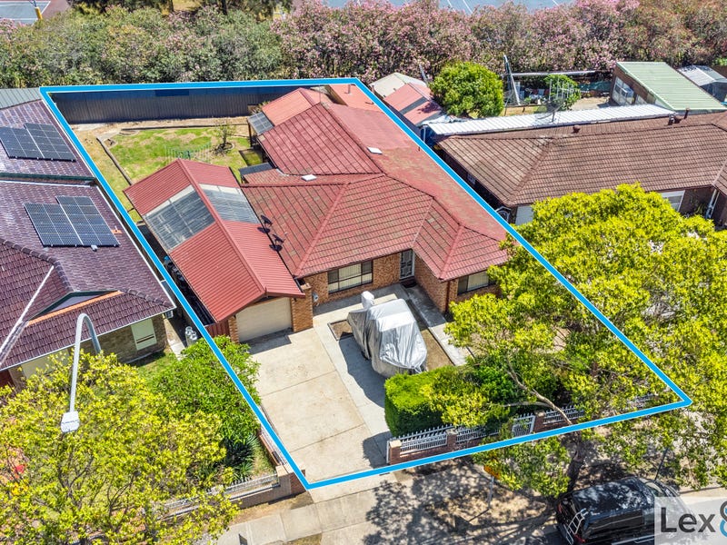 11 Bulls Rd, Wakeley, NSW 2176 Property Details