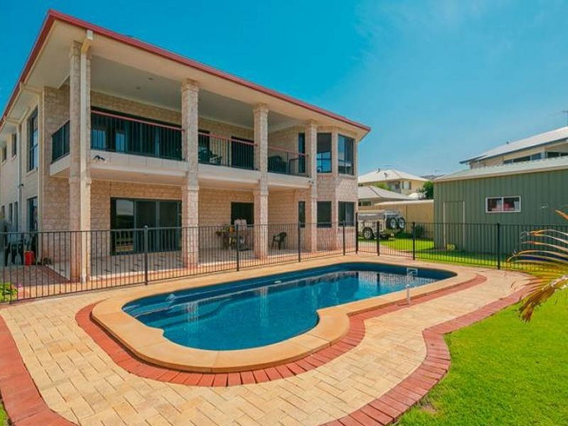 17 Bedarra Street, Redland Bay, QLD 4165