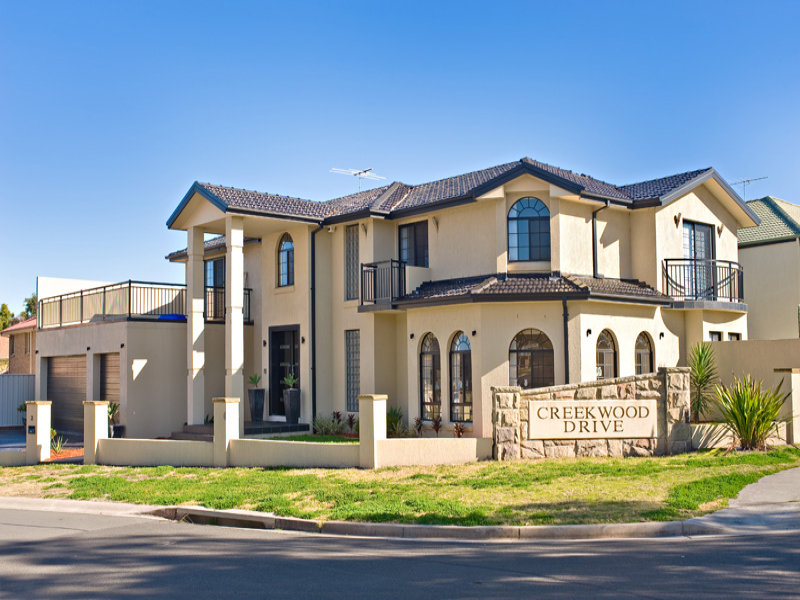 2 Creekwood Drive, Voyager Point, NSW 2172