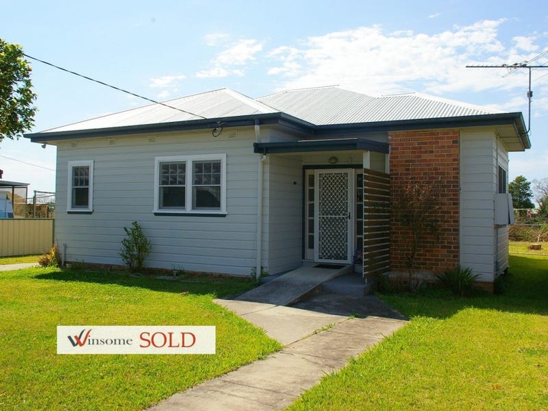 15 Russell Avenue, Smithtown, NSW 2440 Property Details