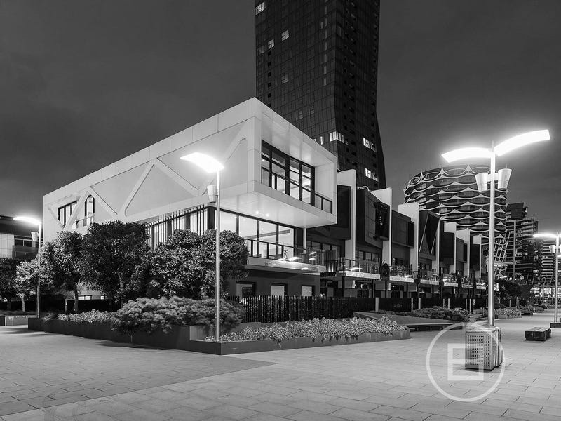 136 Newquay Promenade, Docklands, Vic 3008 Property Details