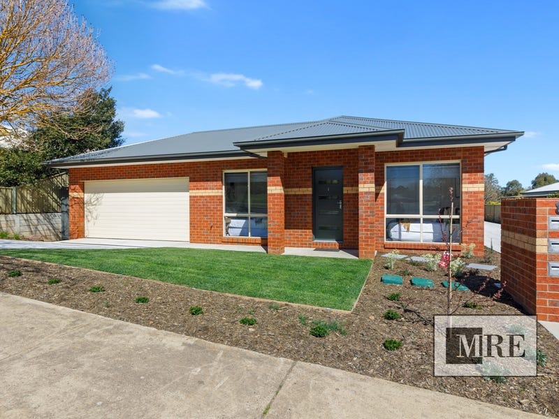 1/8 Somerset Crescent, Mansfield, Vic 3722 Property Details
