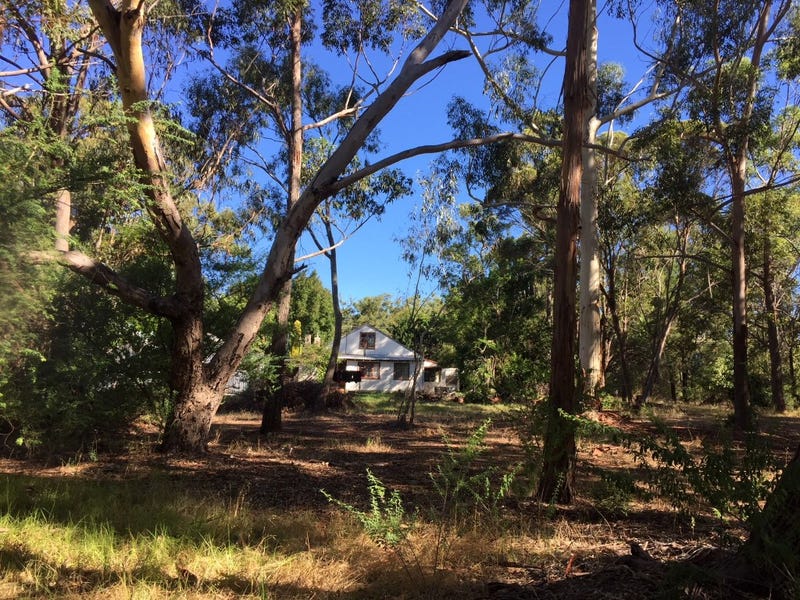 215 Railway Terrace, Sawyers Valley, WA 6074