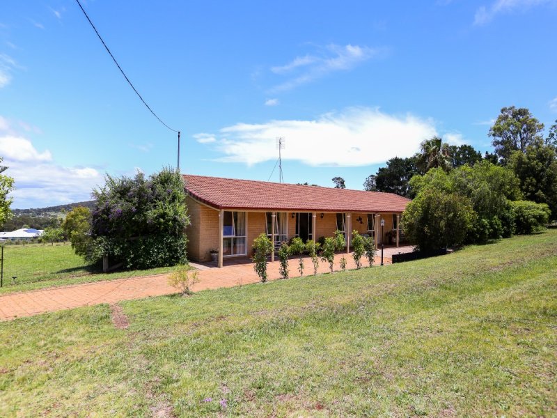 33 Fraser Street, Darling Heights, QLD 4350