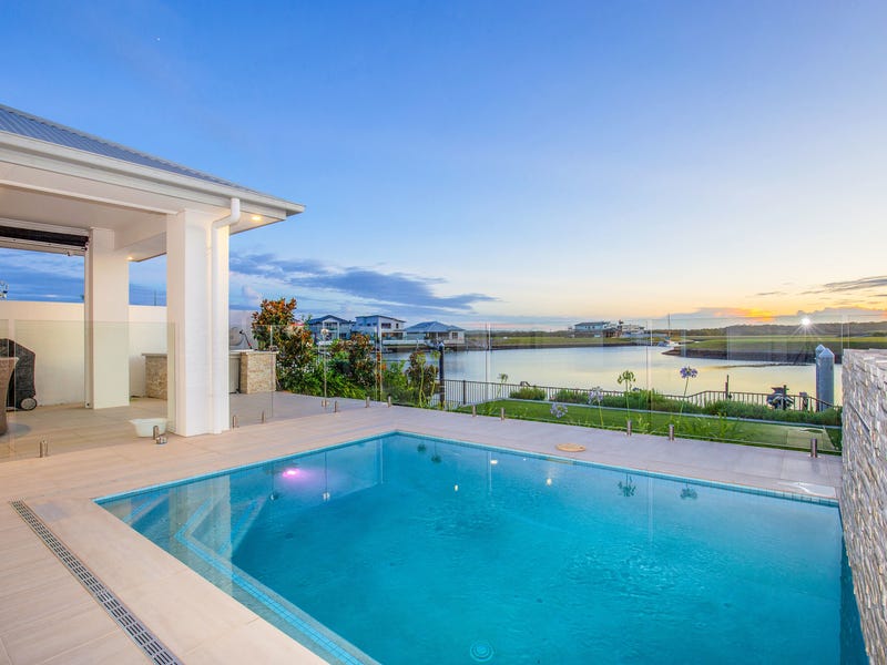 19 Paradise Parade, Jacobs Well, QLD 4208 19 Paradise Parade, Jacobs Well, QLD 4208
