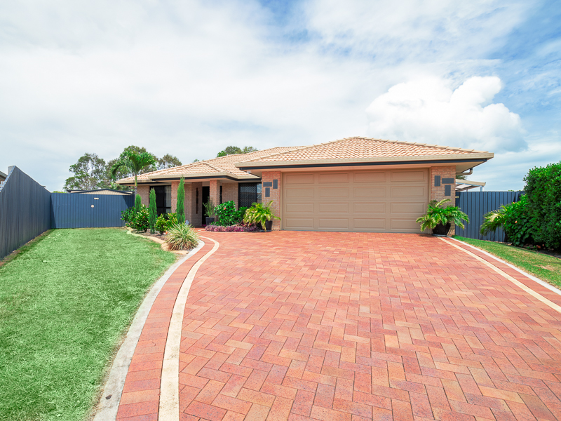 8 McIntyre Court, Urraween, Qld 4655 Property Details