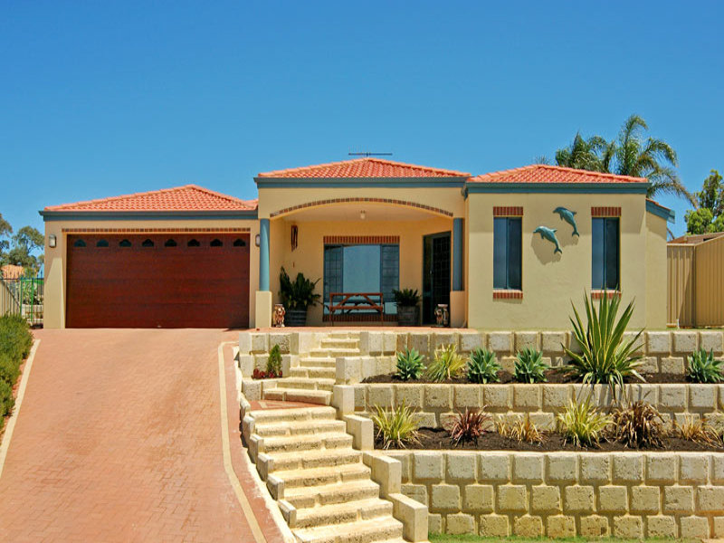 12 Staunton Rise, Halls Head, WA 6210