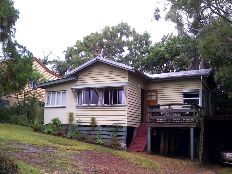 30 Matthew Flinders Drive, Cooee Bay, QLD 4703