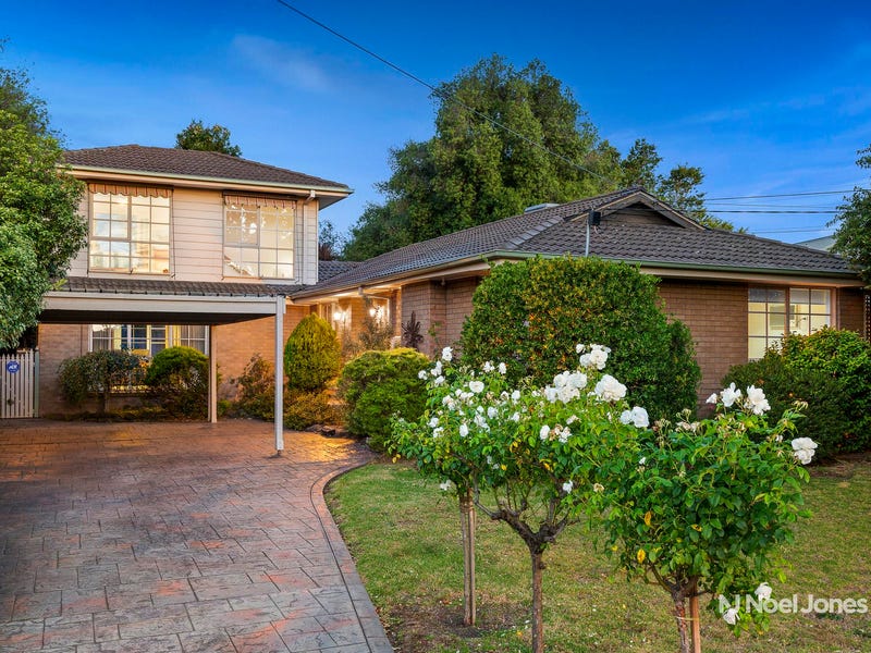 15 Dunbarton Drive, Wantirna, VIC 3152