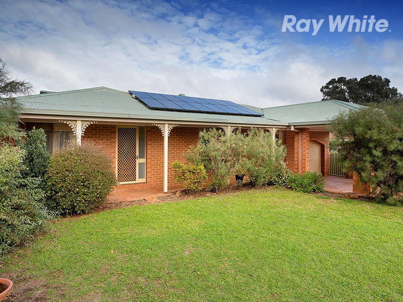 2 Mitta Grove, Lavington, NSW 2641 Property Details