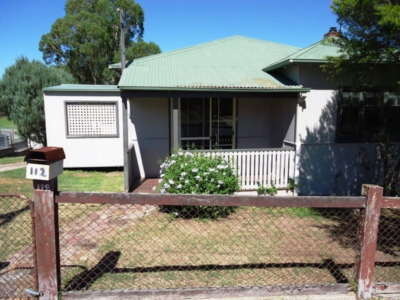 112 Rawlinson Street, Bega, NSW 2550