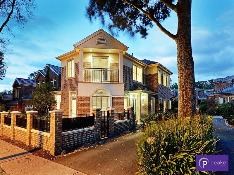 15a Gloucester Avenue, Berwick, Vic 3806 Property Details