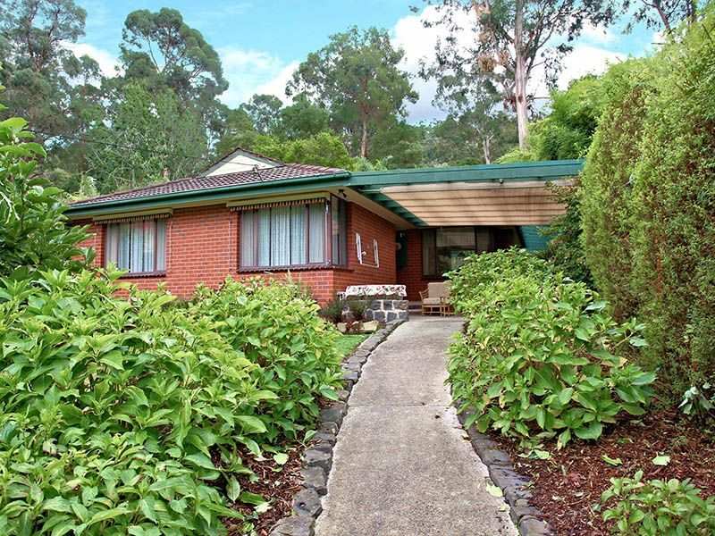 17 Oakland Ave, Upwey, Vic 3158 Property Details