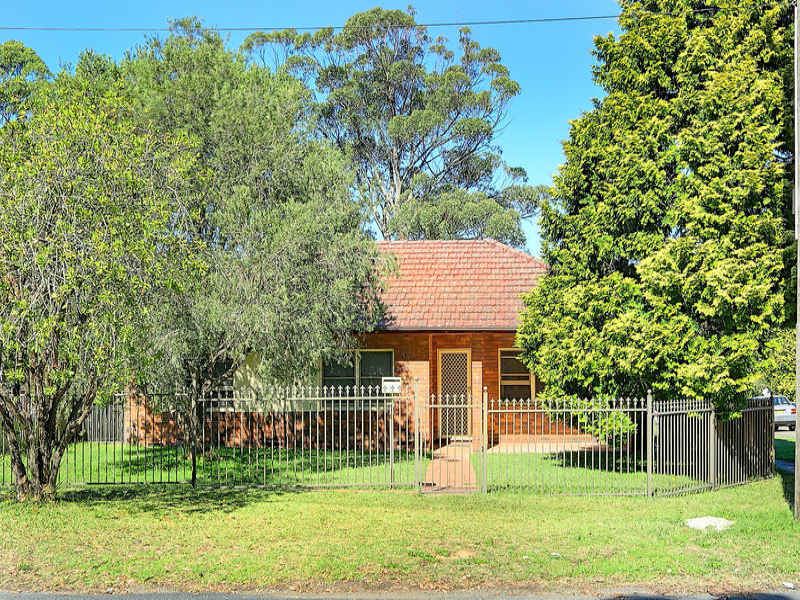 5 MILLS AVENUE, Asquith, NSW 2077 Property Details
