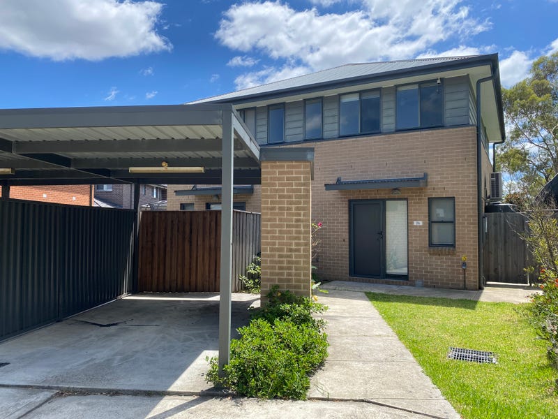 26 Rowe Drive, Potts Hill, NSW 2143