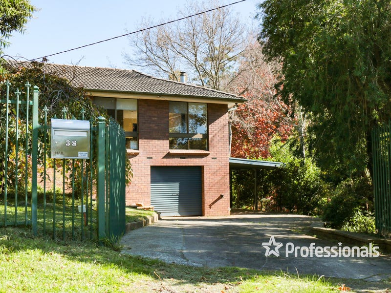 38 Old Warburton Road, Warburton, Vic 3799 House for Sale