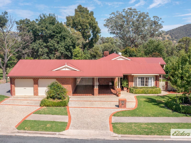 13 Argyle Way, Wodonga, Vic 3690 Property Details