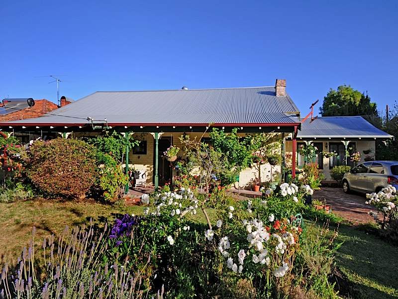 49 Kenmure Avenue, Bayswater, WA 6053 Property Details