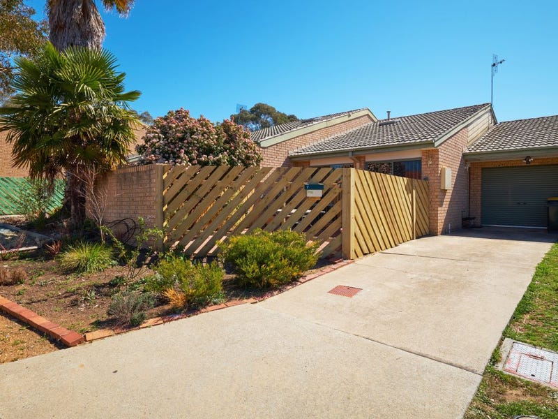 7 Charvin Court, Melba, ACT 2615