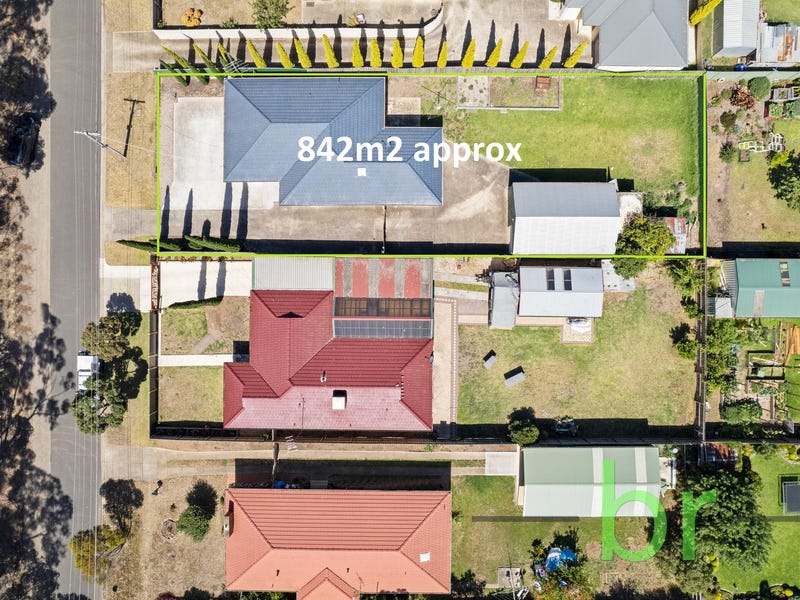 102 McClelland Avenue, Lara, Vic 3212 Property Details