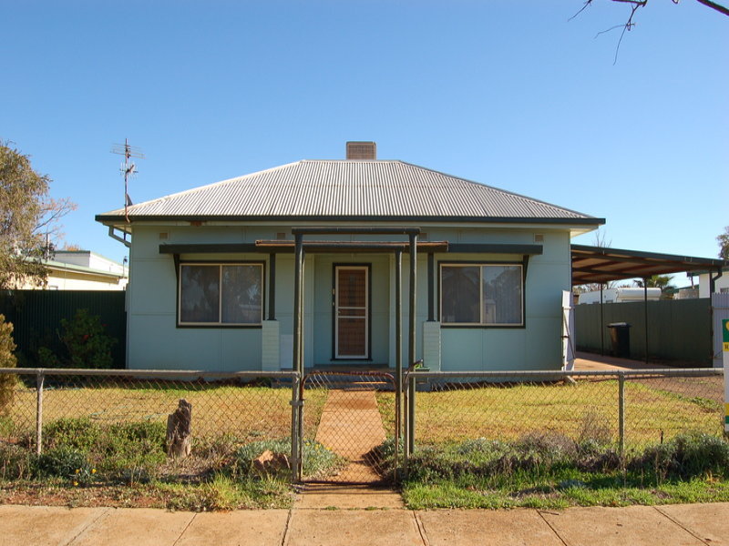 12 Stipa Street, Goolgowi, NSW 2652 Property Details