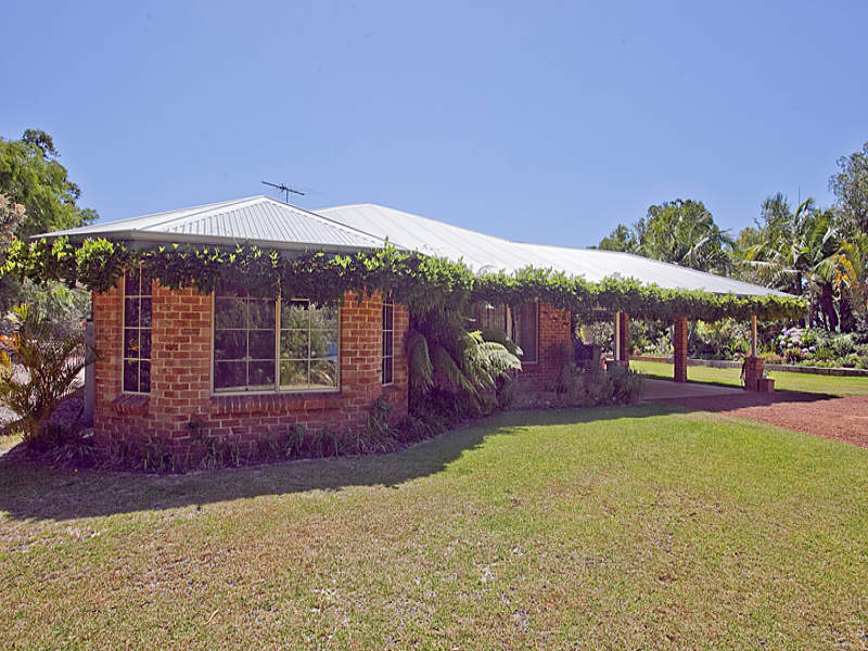 53 Lorian Road, Gnangara, WA 6077