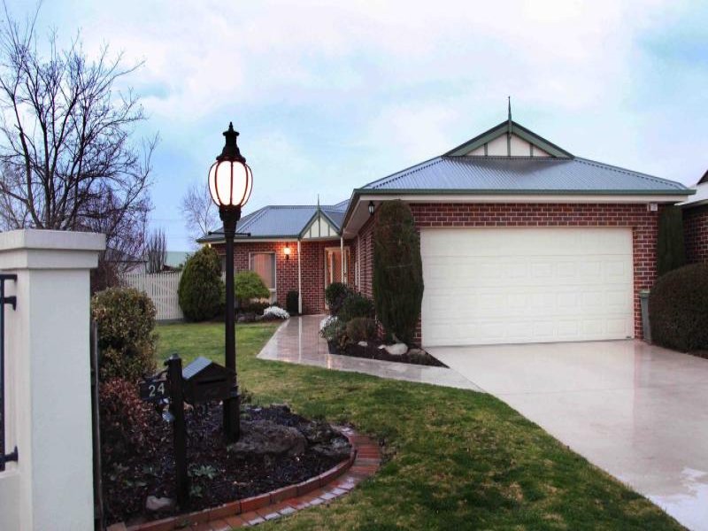 24 WOODBURN Drive, Sale, Vic 3850 Property Details