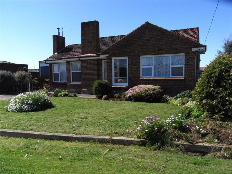8 Braddon Street, West Ulverstone, TAS 7315