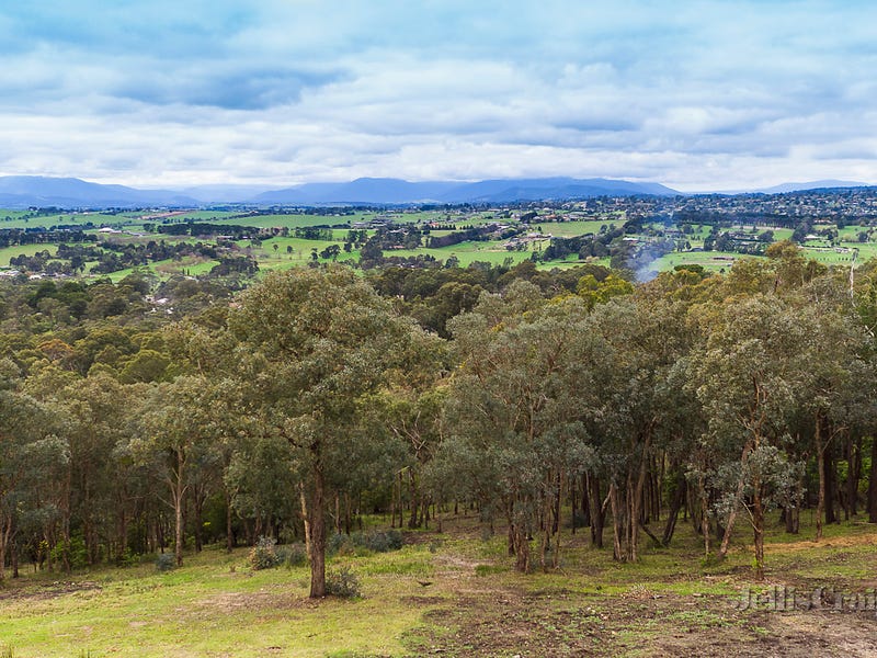 8 Valley Road, Wonga Park, Vic 3115