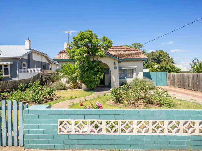 32 Gisborne Road, Bacchus Marsh, VIC 3340