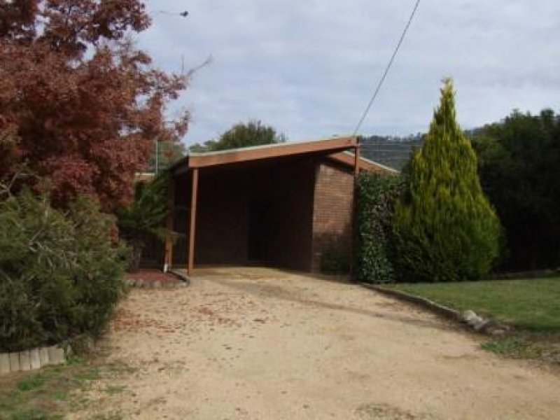 90 St Bernard Drive, Tawonga South, VIC 3698