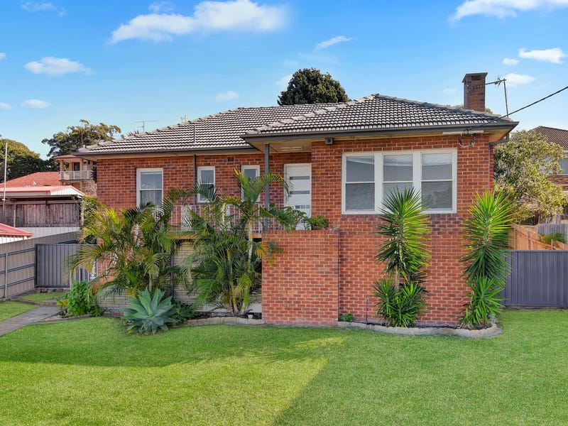 14 Lee Street, Warrawong, NSW 2502 House for Sale