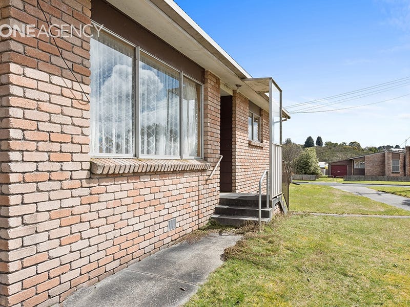 1/6 Que Street, Waratah, Tas 7321 Property Details