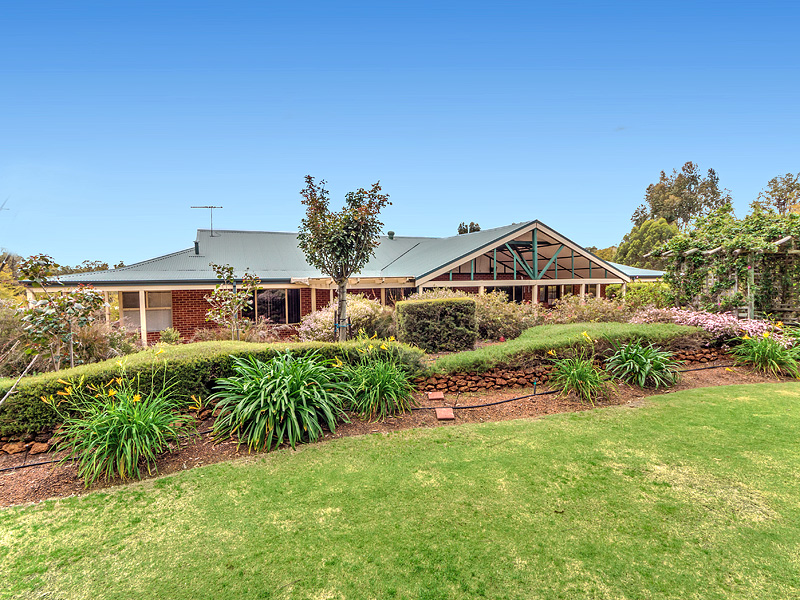 53 Marginata Parade, Jarrahdale, WA 6124 Property Details