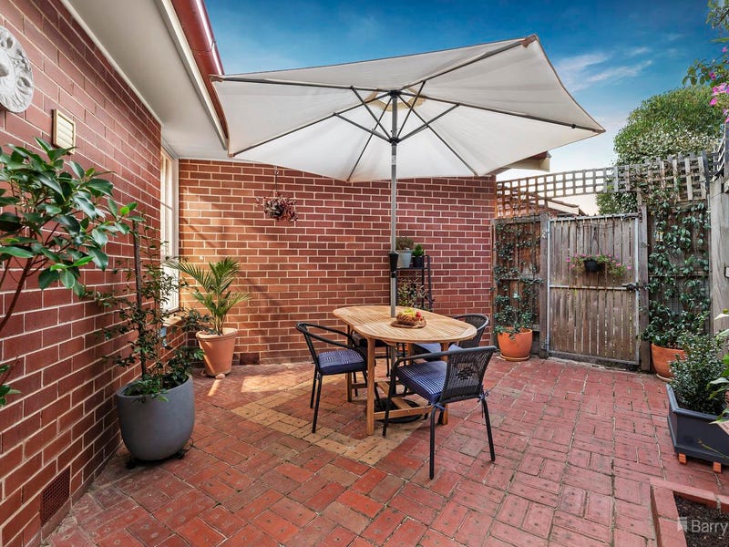2/12A Lincoln Drive, Bulleen, Vic 3105