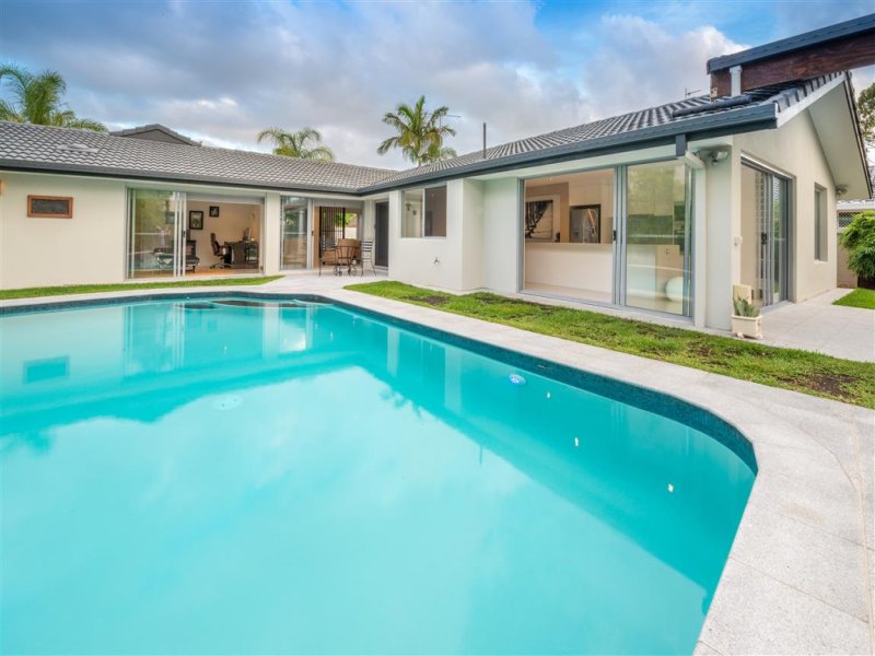 4 Daimler Drive, Bundall, QLD 4217 - realestate.com.au