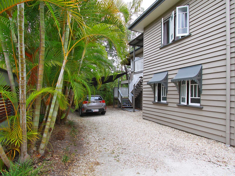 1/2 Musgrave Avenue, Southport, QLD 4215