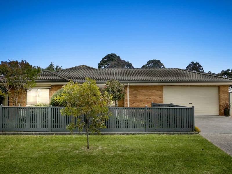 18 Trentham Way, Langwarrin, Vic 3910 Property Details