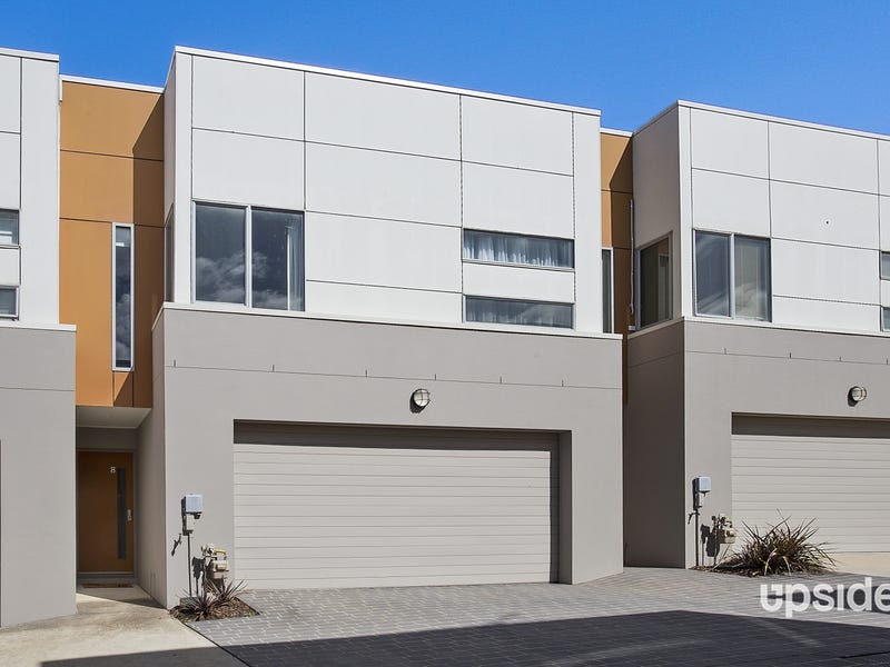 8/4 Cassidy Street, Queanbeyan West, NSW 2620