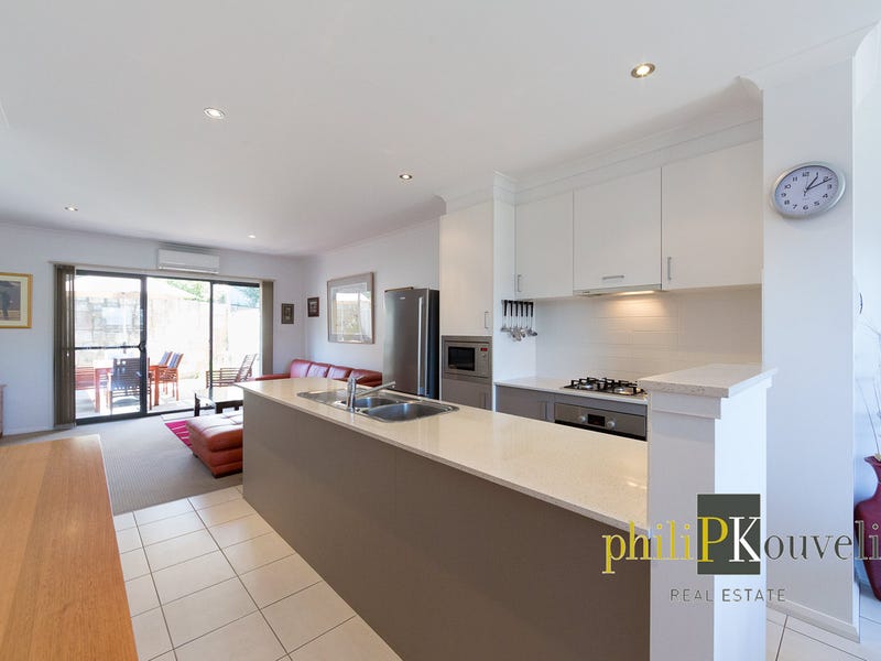 16/86 Mawson Drive, Mawson, ACT 2607 Property Details