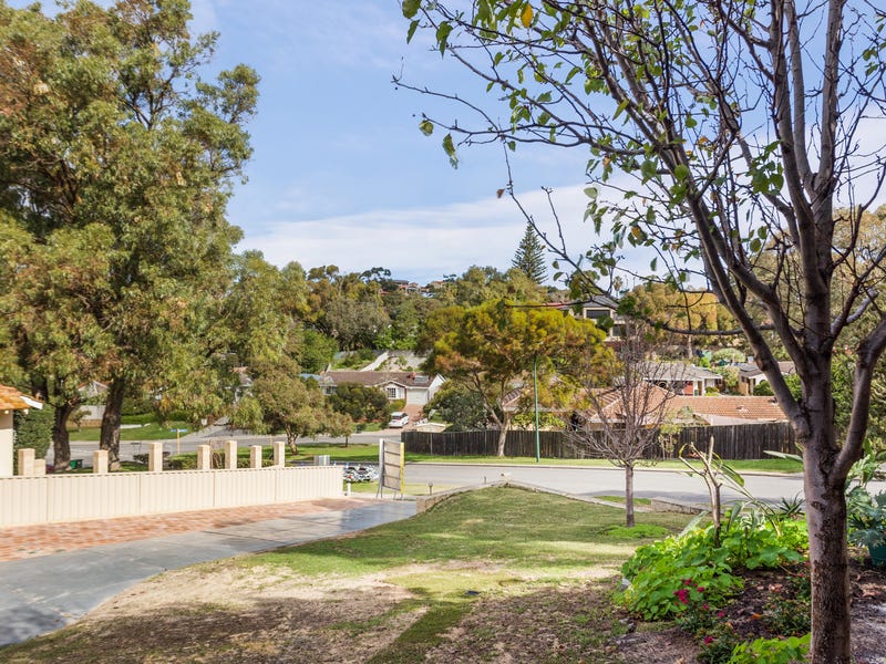 166 Calais Road, Wembley Downs, WA 6019