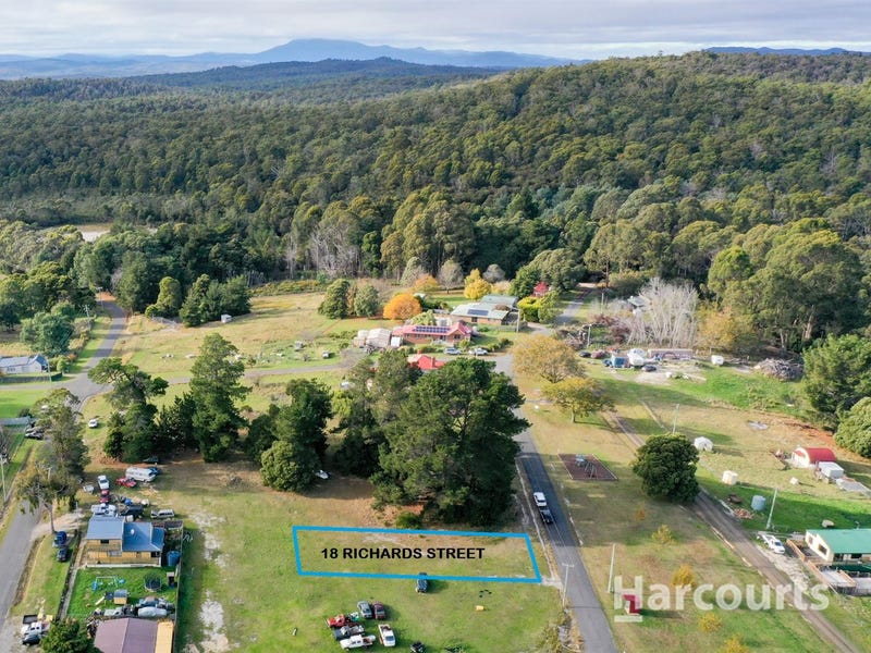 18 Richards Street, Lefroy, TAS 7252