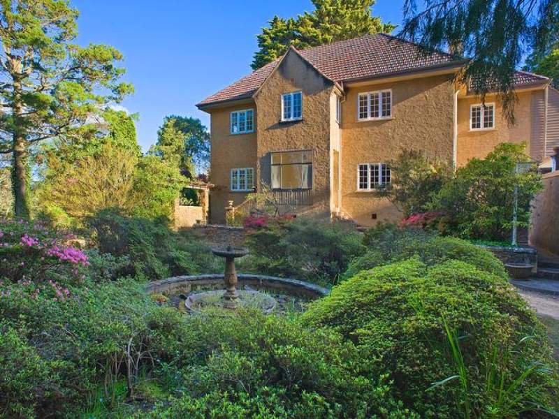 43 Inconstant Street, Blackheath, NSW 2785 Property Details