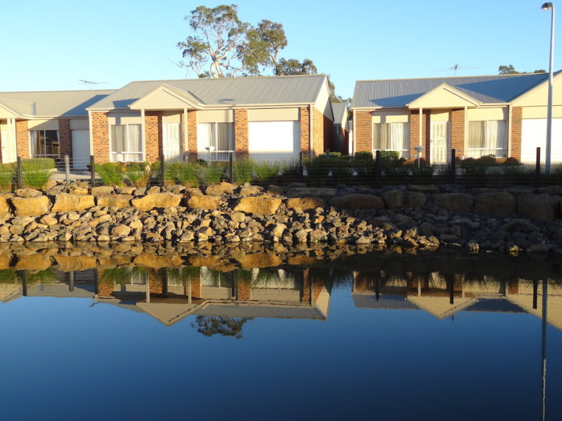27-877-plenty-road-south-morang-vic-3752-realestate-au