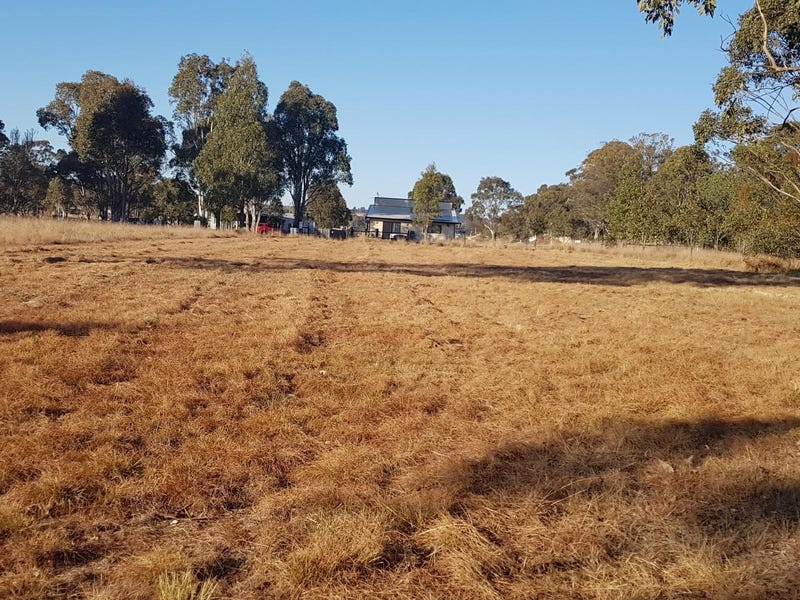 6 Chas Road, Crows Nest, QLD 4355