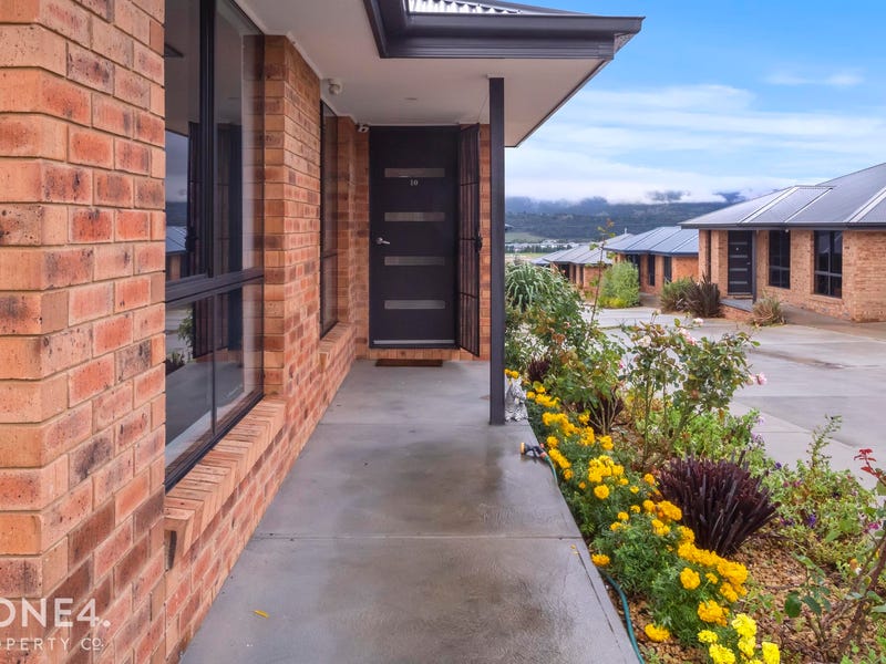 10/13 Burrows Avenue, Brighton, TAS 7030