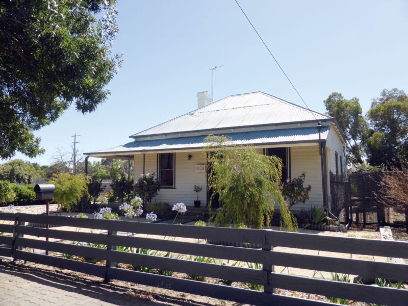 39 Church Street, Minyip, VIC 3392