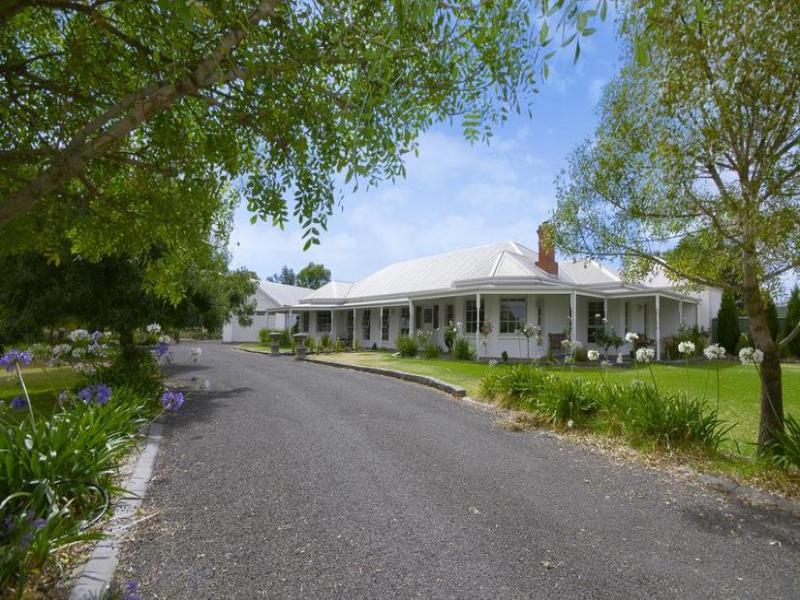 40 Clover Street, Lara, VIC 3212