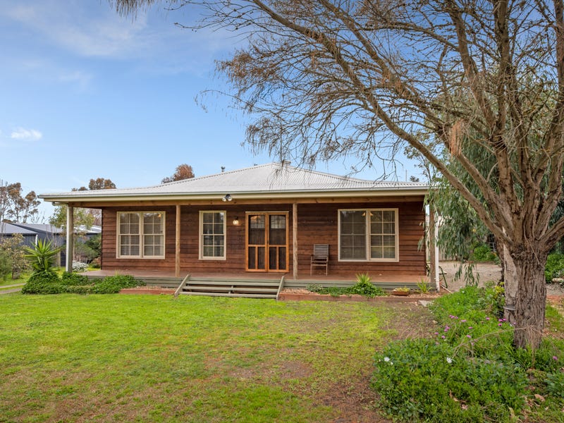 31 Noyes Road, Lethbridge, VIC 3332
